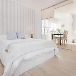 Center Casals Apartment *