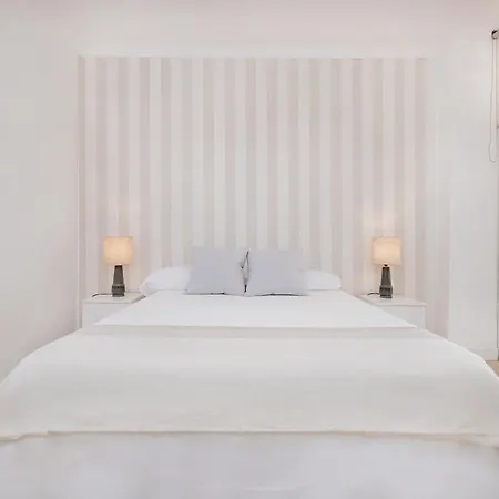 Center Casals Apartamento *