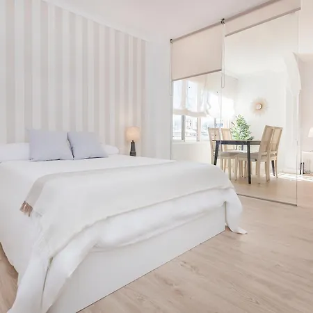 Center Casals Apartamento *
